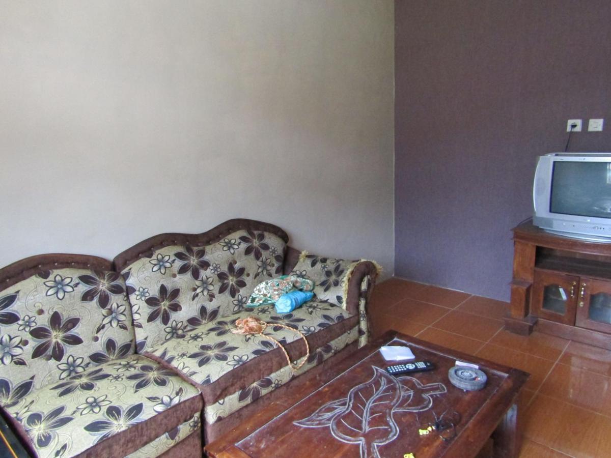 Penginapan Melati Sarangan Exterior foto